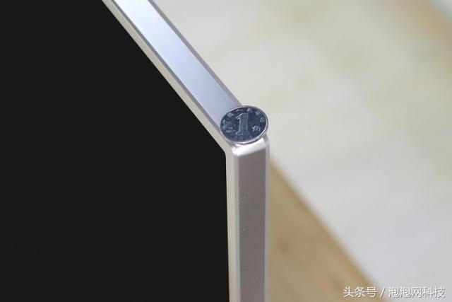 自己家里的电视怎么能像KTV一样唱歌（电视机怎么样才能像ktv一样唱歌?）