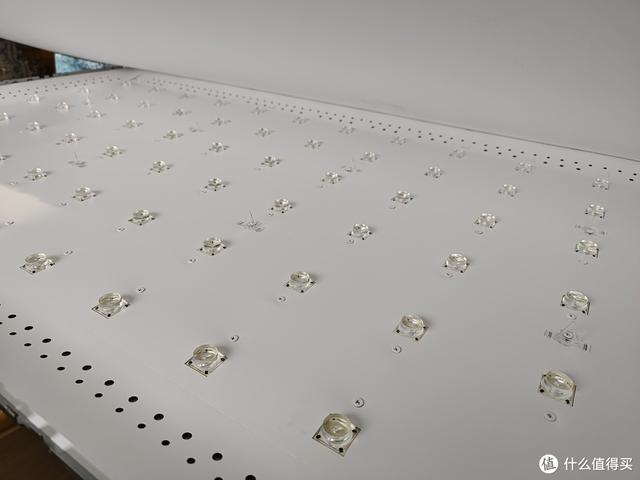 55寸电视维修费多少钱（索尼电视55寸屏幕坏了维修要多少钱）