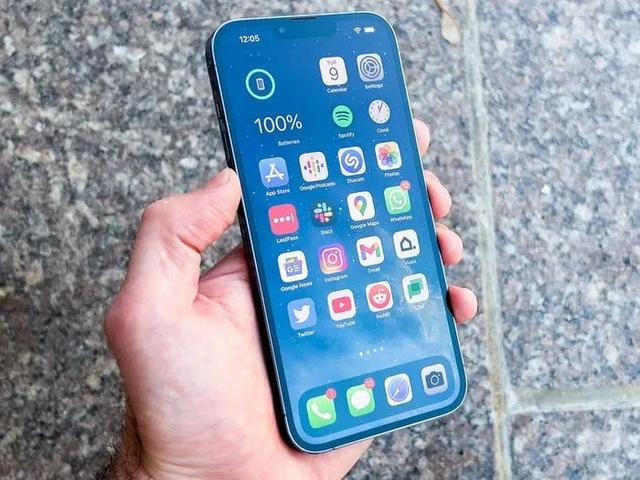 真就13香!iPhone13曝光!