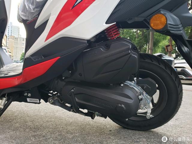 万元以内性价比最高的踏板摩托车（一万左右的踏板摩托车哪个性价比最好）