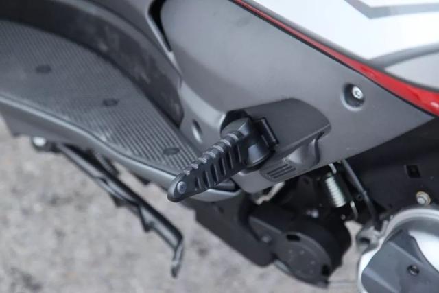 srmax300价格（阿普利亚srmax300价格）