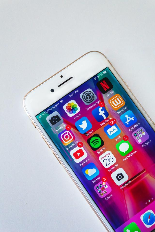 iphone每代手机的亮点及对比
