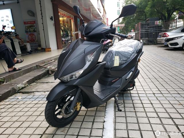 万元以内性价比最高的踏板摩托车（一万左右的踏板摩托车哪个性价比最好）