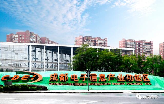 折叠屏是哪个公司最先研发的（华为折叠屏幕是哪个公司生产的）