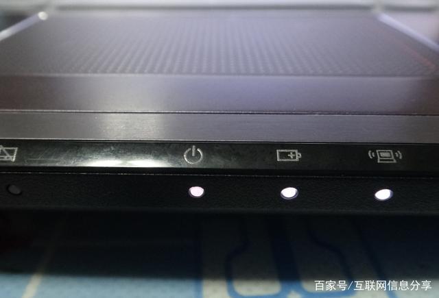 为什么笔记本电脑关机了指示灯还亮着（笔记本关机后电源灯还一直亮着为什么）