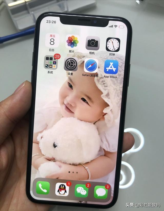 手机液晶屏漏液修复（手机液晶屏漏液修复大概要多少钱）