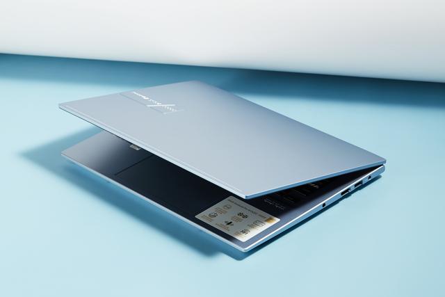 macbook换液晶屏（macbook什么情况可以免费更换屏幕）