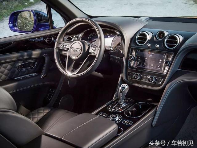 之前宾利推出的超豪华suv添越,除了内饰非常奢华,w12,v8发动机的动力