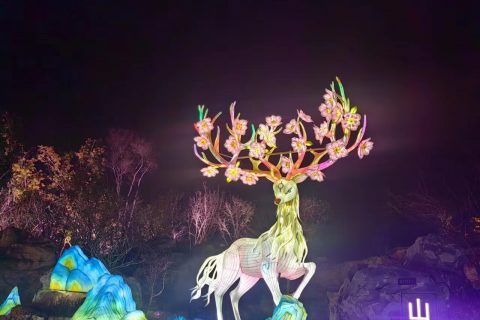 宇锡人永怀感恩之心，祝大家除夕快乐！