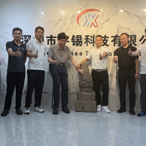 《太原斯利德领导莅临深圳宇锡指导工作，联合定制更高电磁兼容水平的-40℃低温工作屏幕模组》
