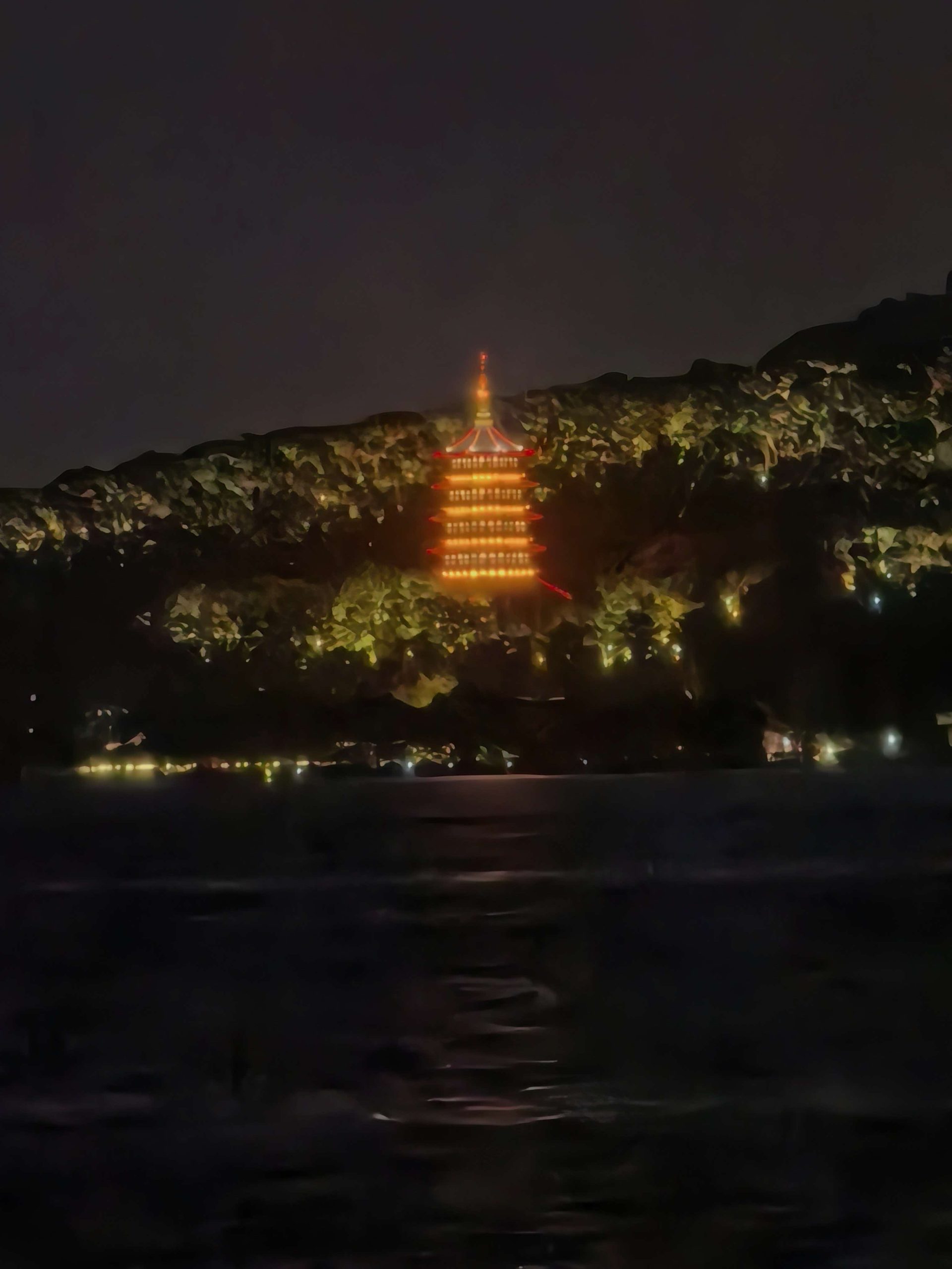 《宇锡9寸OLED 2400*1504高分辨率从单屏整机到双屏整机|不畏浮云遮望眼》